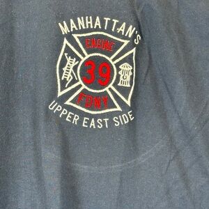 Manhattan's Engine 39 Navy Blue Shirt Size XL FDNY Upper Eastside Never Forget
